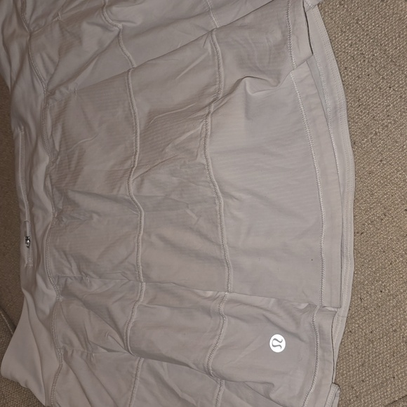 Lululemon - Picture 5 of 5